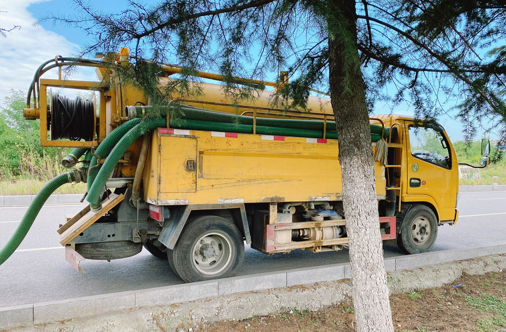 283孟北村清洗抽粪车